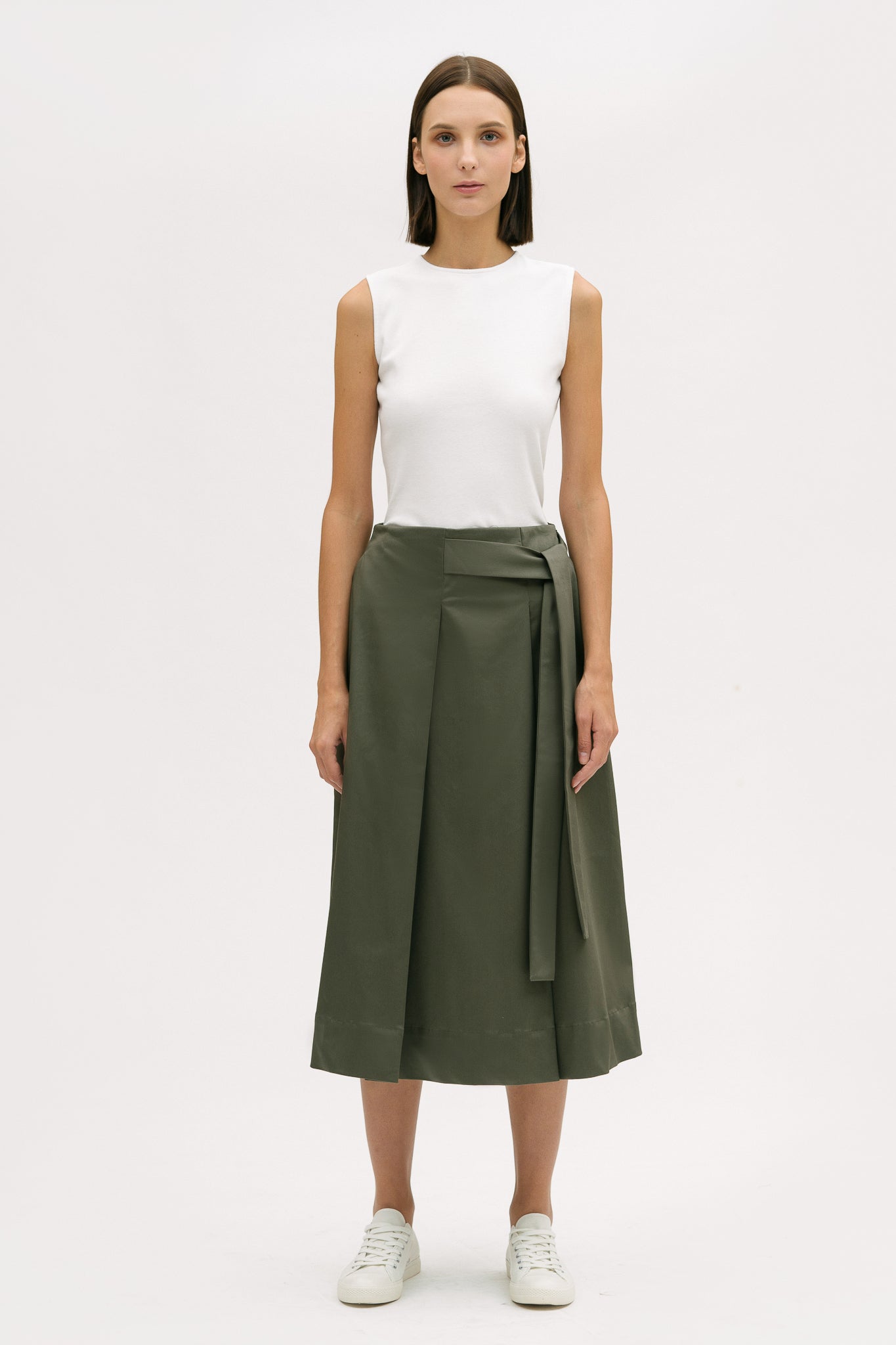 Pleat Detail Mid Length Skirt